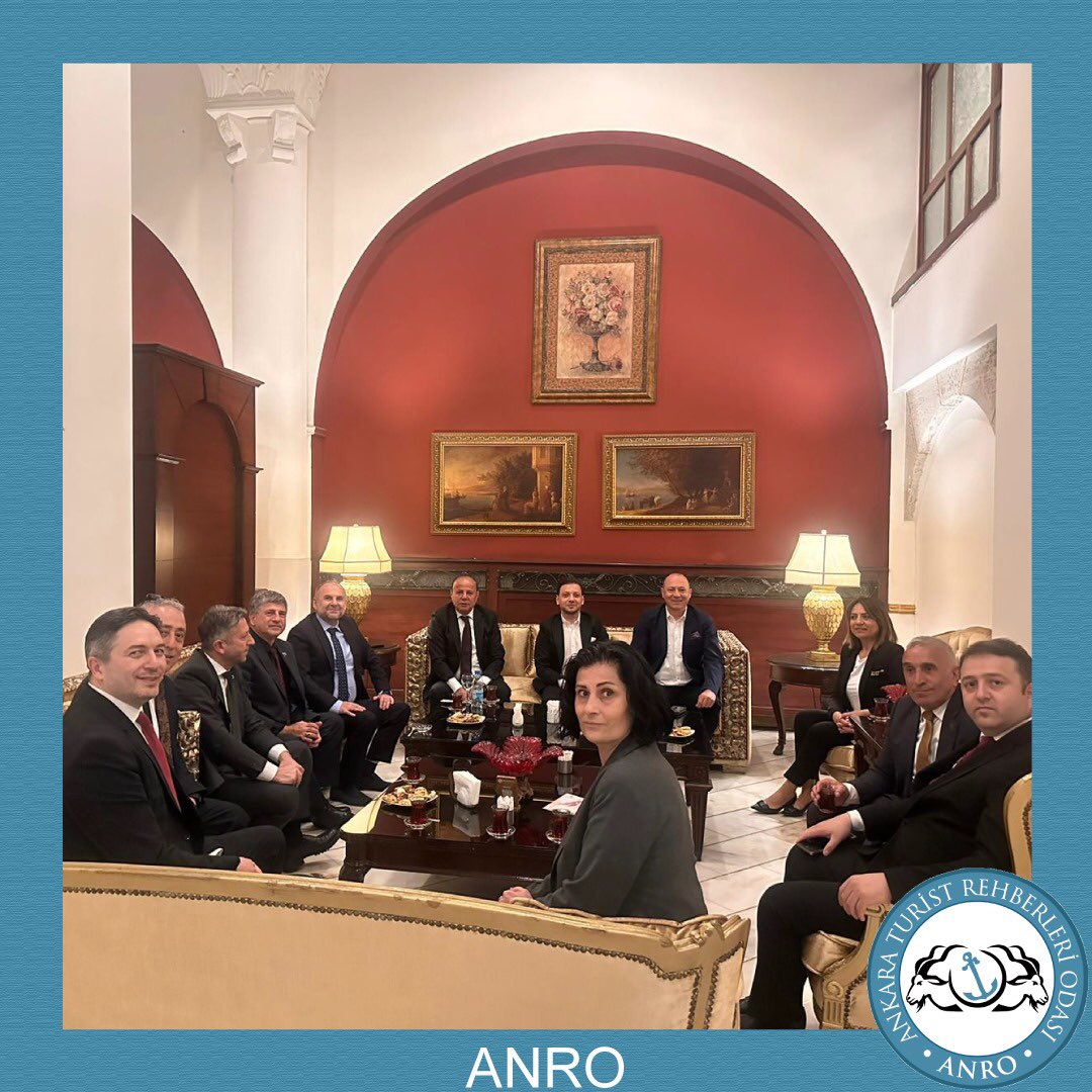 anroankara's tweet photo. Turizm Haftası açılışı münasebetiyle Ankara Valiliği tarafından düzenlenen Anıtkabir ziyaretine, ANRO adına yönetim kurulu üyemiz Öznur Doksöz katılmıştır. Tüm turizm paydaşlarının Turizm Haftasını kutlar,  verimli bir sezon geçirmeyi temenni ederiz. 

#TurizmHaftası https://t.co/ob98MIS1I9