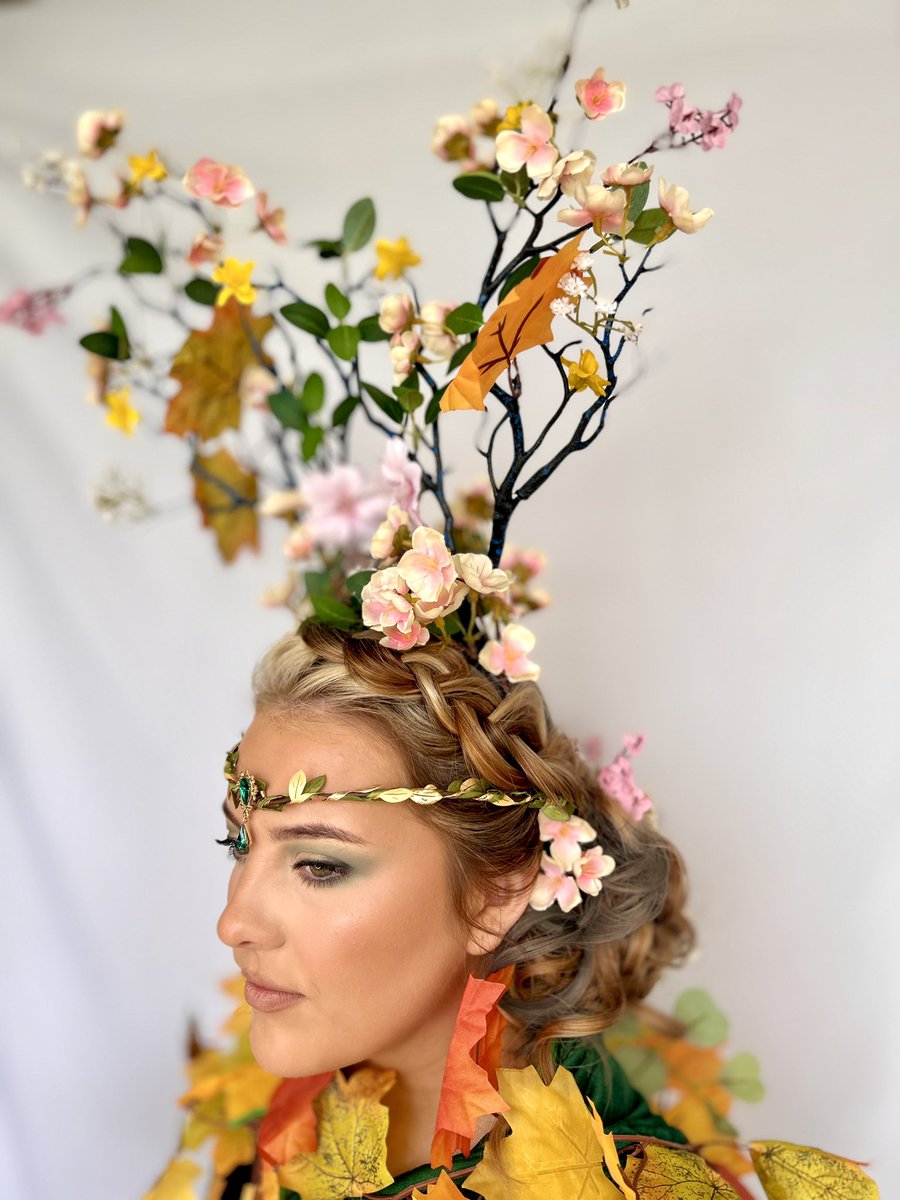 Allisonwerner14's tweet photo. Hair learners from #Newport campus    @coleggwent used their creative skills for Avant Garde assessment with Spectacular results.#Employabilty #creativity https://t.co/WMmElQgml5