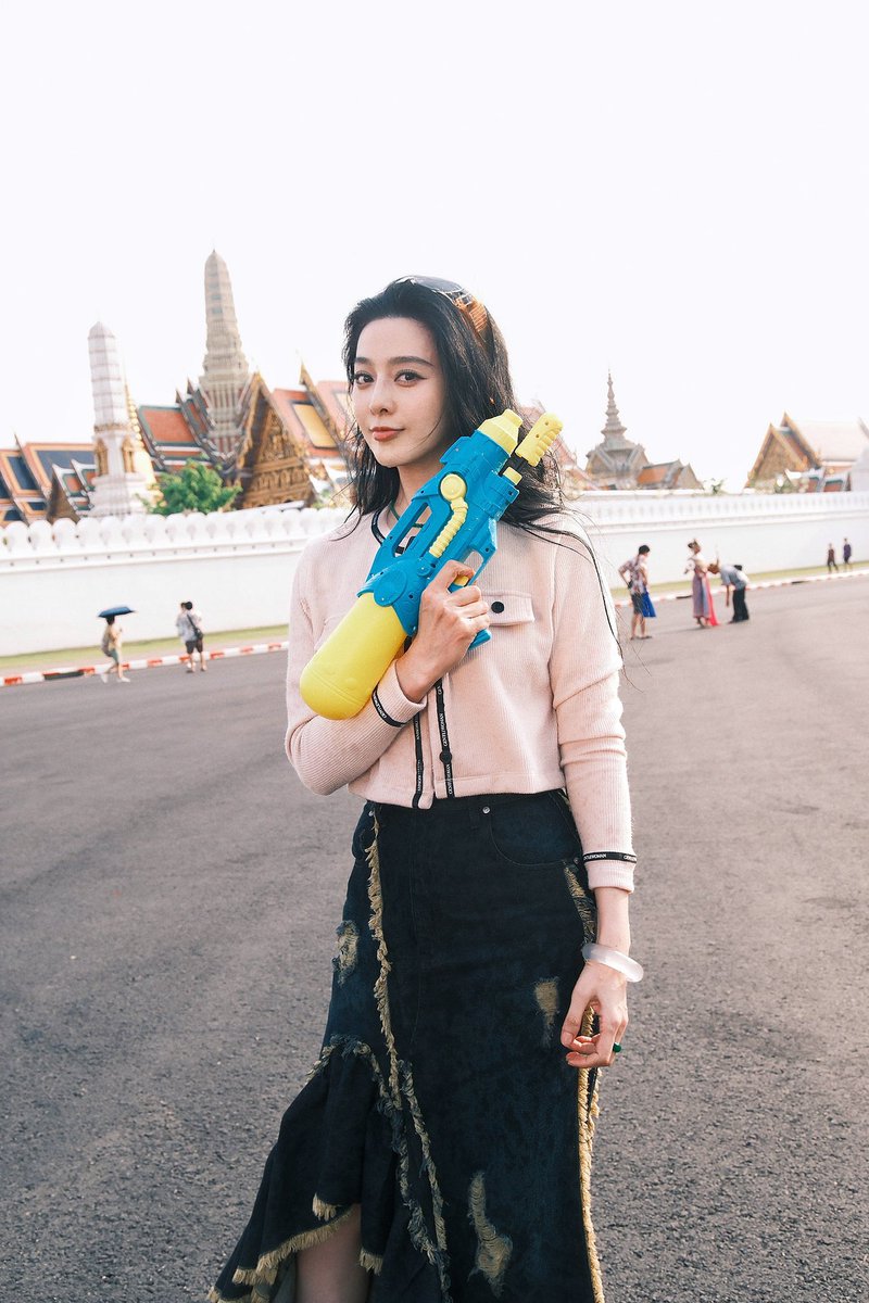 realBingbingFan's tweet photo. I had so much fun! Thank you for the adventure, the flavors, and the laughter. Until we meet again! Khob khun mak ka 🇹🇭❤️ @AmazingThailand https://t.co/CvSv3jOILl