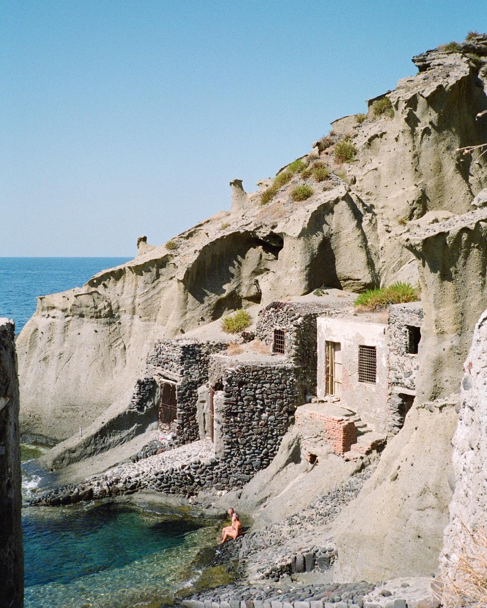 Italy is so beautiful ✨ @thomasjpg edited this using tools from our app like brightness, contrast, warmth, and curves 🦋 #AColorStory