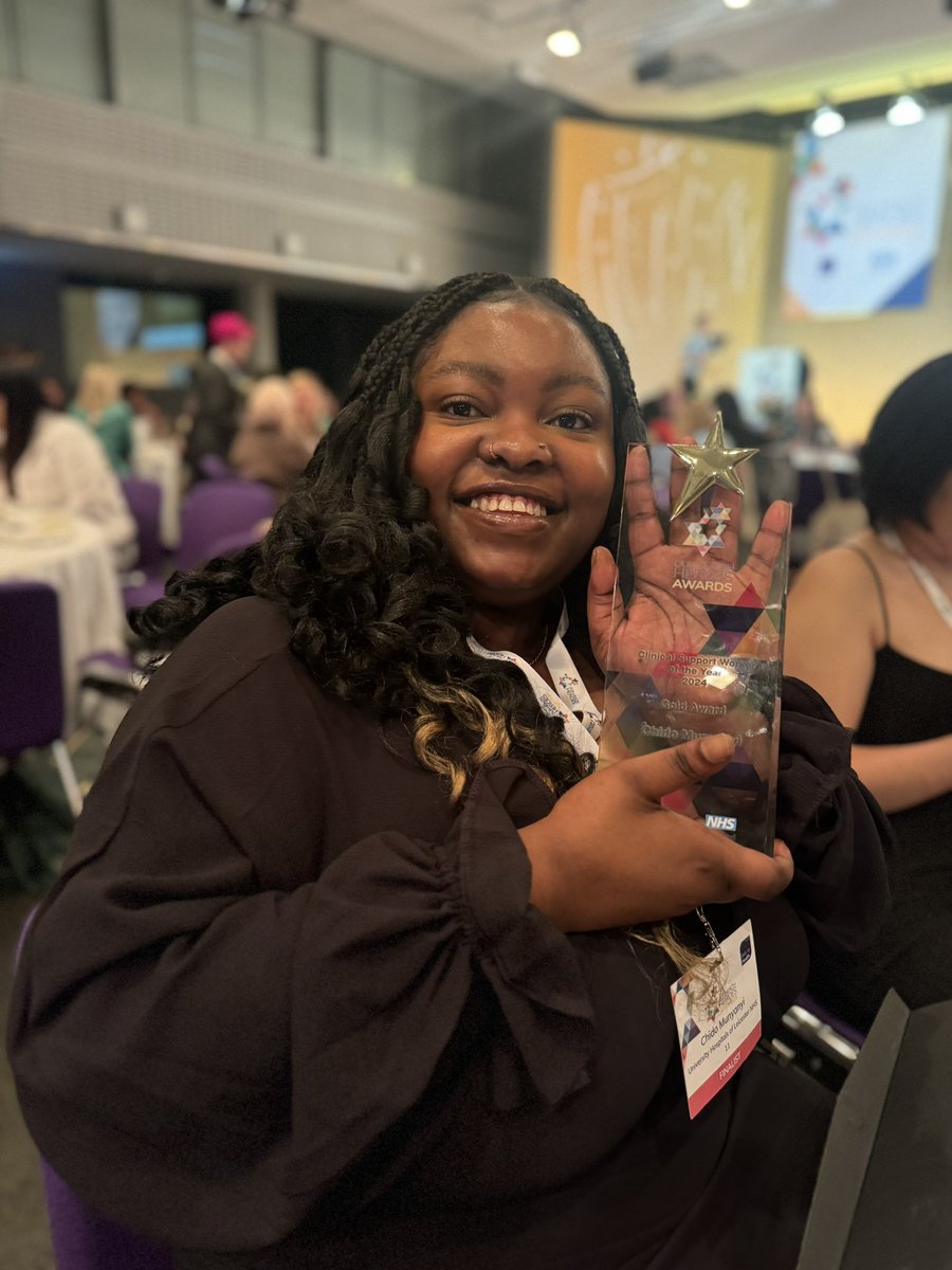 uhltherapy's tweet photo. Huge well done to our Therapy Support Worker @chiidoo who won the gold award for “clinical support work of the year” @skillsforhealth #healthheroawards today!! What a star she is. Well deserved recognition ⭐️⭐️ thanks to Natalie and Sharon who nominated her 💚💙 https://t.co/kuOyIVhKdt
