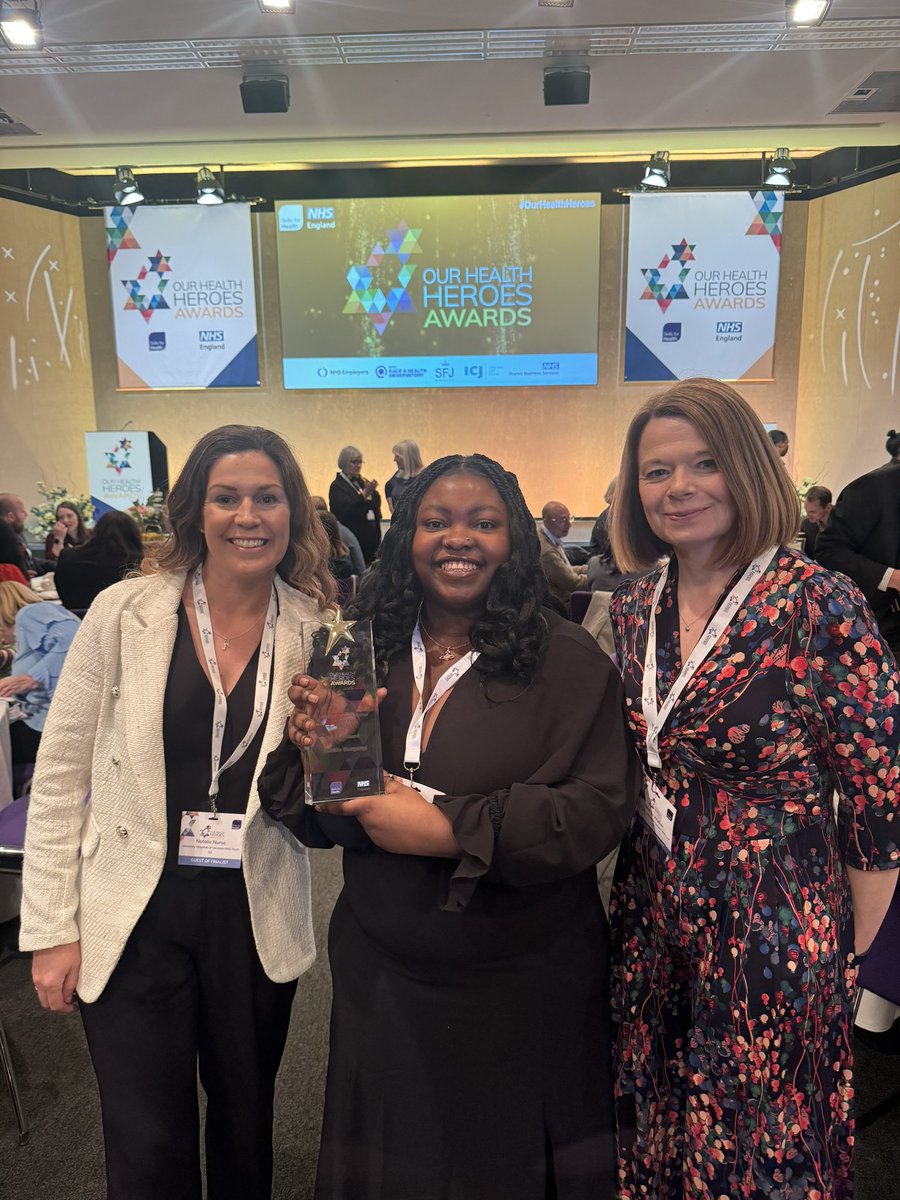 uhltherapy's tweet photo. Huge well done to our Therapy Support Worker @chiidoo who won the gold award for “clinical support work of the year” @skillsforhealth #healthheroawards today!! What a star she is. Well deserved recognition ⭐️⭐️ thanks to Natalie and Sharon who nominated her 💚💙 https://t.co/kuOyIVhKdt