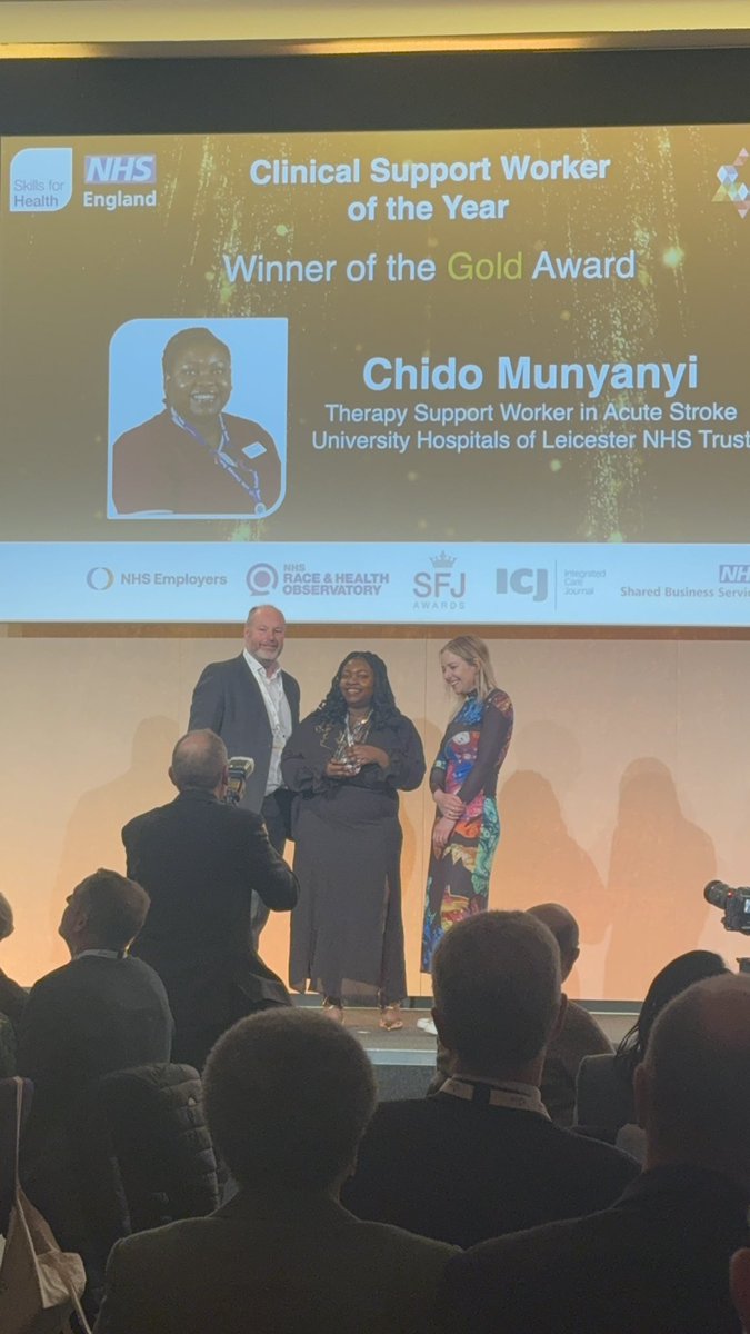 uhltherapy's tweet photo. Huge well done to our Therapy Support Worker @chiidoo who won the gold award for “clinical support work of the year” @skillsforhealth #healthheroawards today!! What a star she is. Well deserved recognition ⭐️⭐️ thanks to Natalie and Sharon who nominated her 💚💙 https://t.co/kuOyIVhKdt
