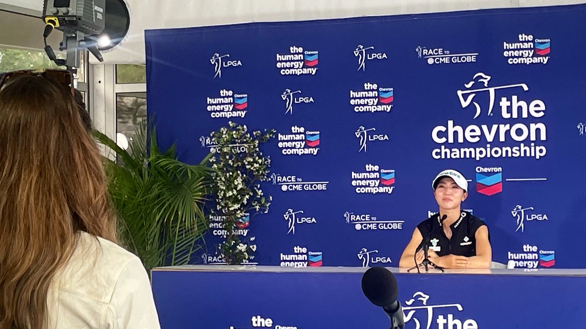 Lydia Ko took advantage of the off week last week to work in person with coach Si Woo Lee. They usually communicate virtually with Lee based in Korea. Ko tells me she hit balls for six straight hours one day. @Chevron_Golf