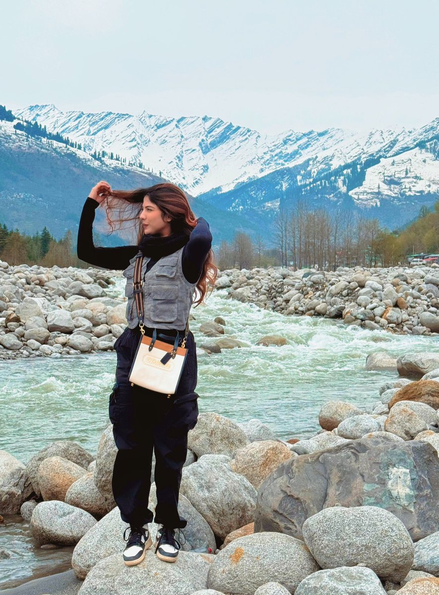 FazalTulip's tweet photo. #sissu #manali #ataltunnel #tandi #himachalpradesh #lahaul https://t.co/eeJ9WbF4uE