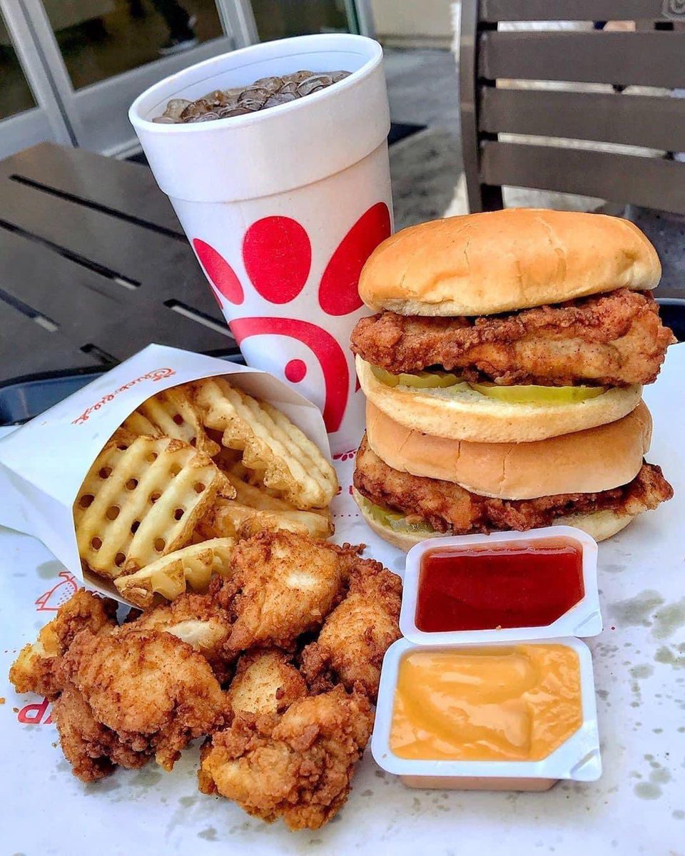 Simple @ChickfilA lunch! 👊🏽💥