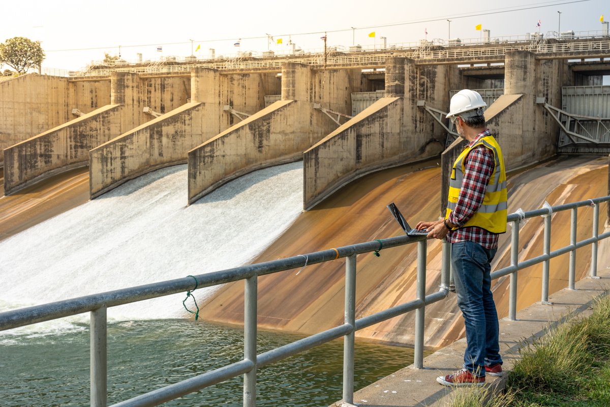 Did you know? #USSD members can access a library full of training materials on-demand. 

See the “Hydraulics and Hydrology Primer” webinar on:
💧Climate change
💧Flood hazards
💧Spillway erosion and design
💧CFD modeling 

👉 bit.ly/4aBqP5E 
#dam #damsafety #PDHcredit