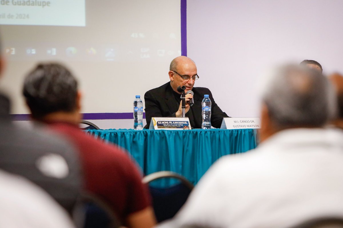 Continuando con el programa del LIX Encuentro Nacional de Piedad Popular y Santuarios, el M. Iltre. Cango. Dr. Gustavo Watson Marrón, Vicerrector de la Basílica de Guadalupe, impartió su ponencia titulada “Santa María de Guadalupe, modelo de unidad y de Paz en la Piedad Popular”