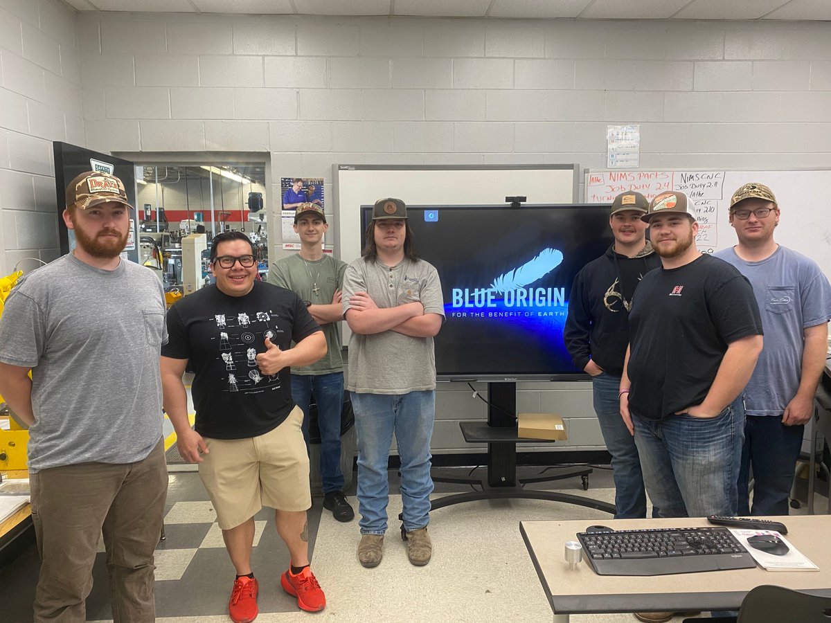 bevillstate's tweet image. Raleigh Salazar from Blue Origin spoke to Machine Tool Technology students on the Bevill State Community College Hamilton Campus about the current 200 machinist job openings. #YourStoryStartsHere #MachineToolTechnology #CTE #BlueOrigin