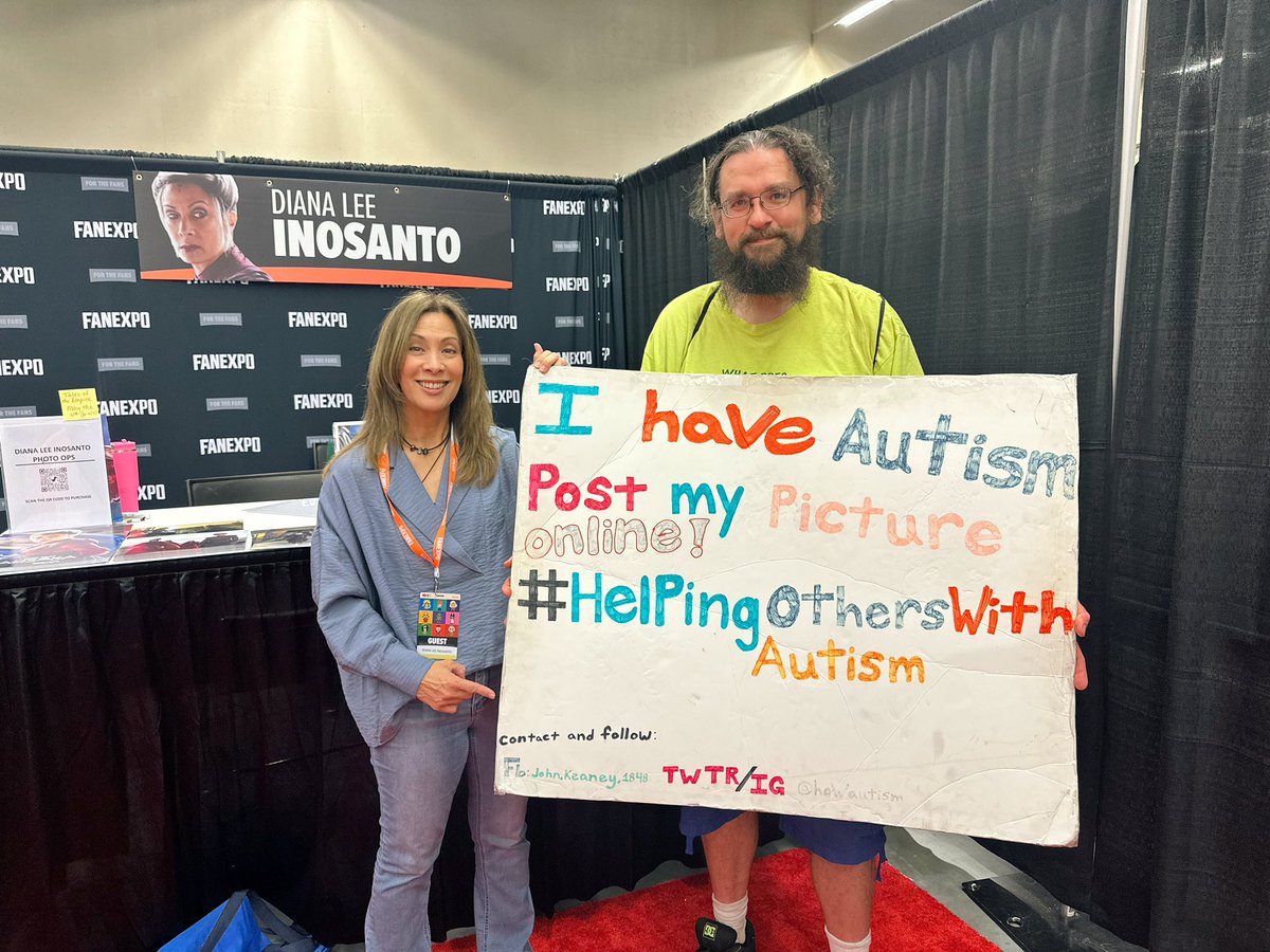TheRealDLI's tweet photo. This #AutismAcceptanceMonth ๐งฉ, I met at #FanExpoCleveland,
John Kearney of #HelpingOthersWithAutism @HOWAutism As an #Autism mom, I see you are a #Force for good in our community. #thisistheway
#autismawareness #starwars #MorganElsbeth #ahsoka #mandalorian #TalesOfTheEmpire https://t.co/qJDzsRIWyN