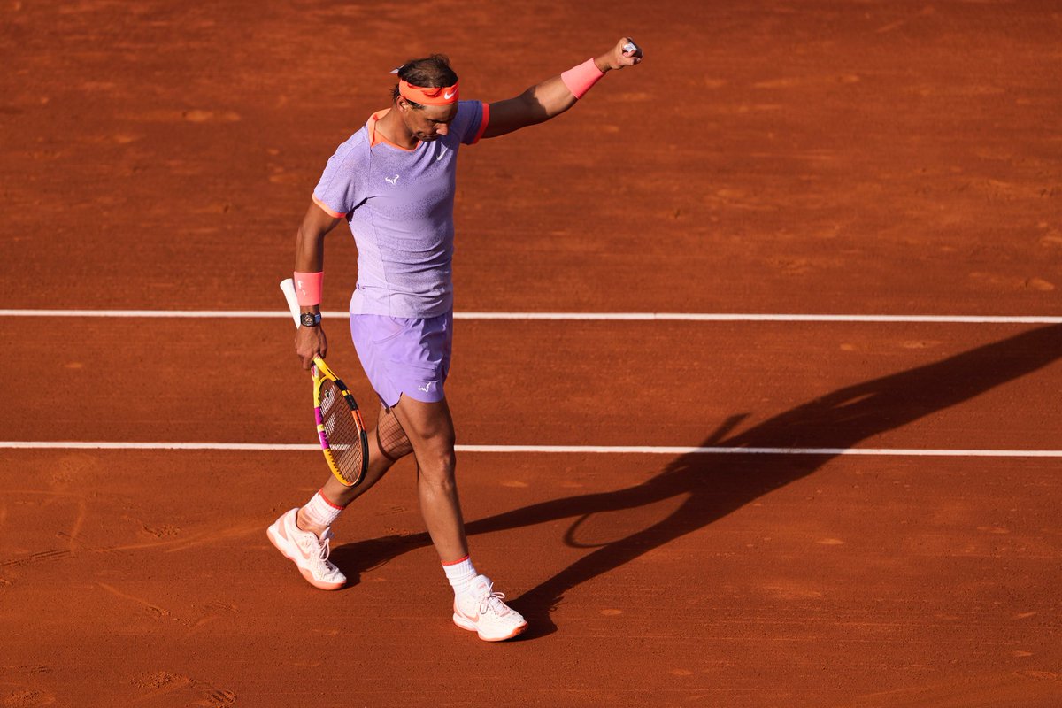 6️⃣8️⃣1️⃣ días después… @RafaelNadal volvió a pisar la tierra batida por primera vez desde que conquistó su último título en Roland Garros 2022. @atptour | @ATPTour_ES | #BCNOpenBS