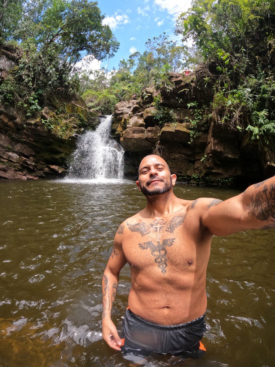 semental8912's tweet photo. 👳‍♂️👳‍♂️👳‍♂️
#handsomebabyboy #handsome #handsomeboy #beautyguy #strong #modelguys #lifestyle #sky #nice #relax #peace #louisvuitton #greatday #iluminati #strongman https://t.co/llUL918Su1