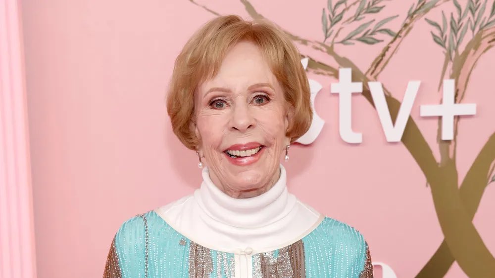Carol Burnett to Be Honored With Lifetime Achievement Award at #GracieAwards🏆 hollywoodreporter.com/lifestyle/life…