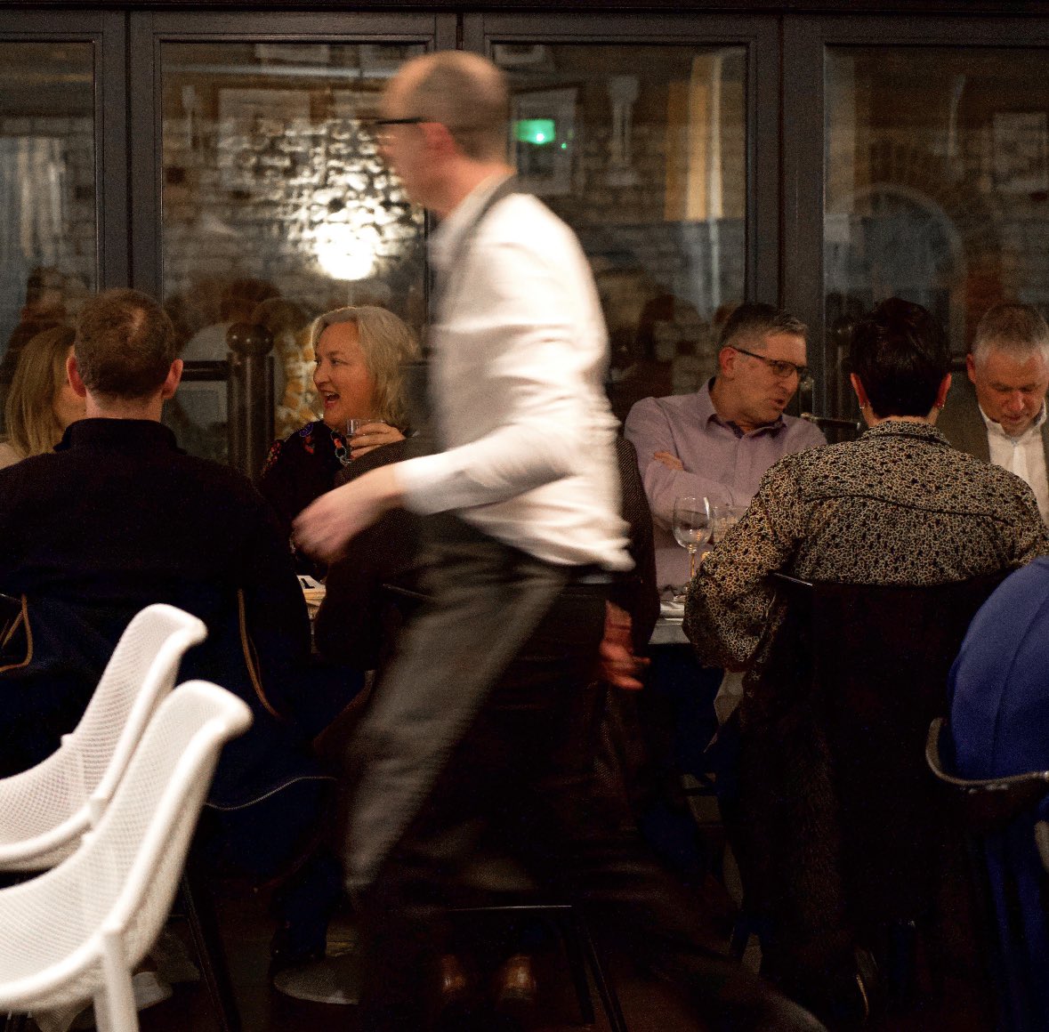TitchwellManor's tweet image. Evening service in motion at the Manor 🍽️

#aahospitality #aaguide #michelinguide #norfolkfood #northnorfolkfood