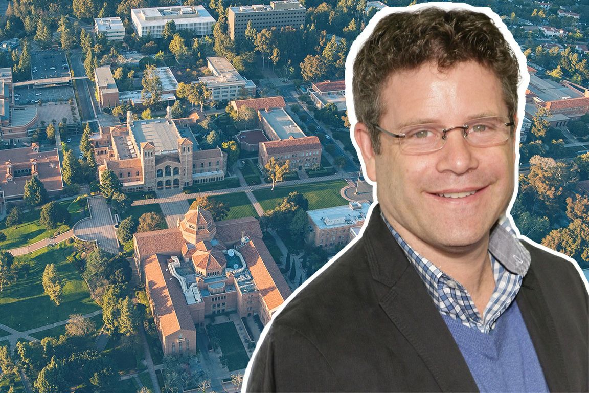 Bruins, we're thrilled to announce that beloved actor, advocate and @UCLA alumnus Sean Astin will deliver the keynote address at all three 2024 UCLA College commencement ceremonies. Class of 2024, let's give it up for Astin! ucla.in/49FlEAy #UCLA2024 #BruinProud