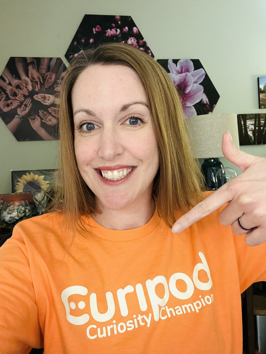 Showing my curious side for #TechTshirtTuesday with a @curipodofficial shirt! My students loved that I was wearing this as I was using the platform in Livelesson today. Can’t wait to see what all the other #eduguardians are wearing today! 
#teachertwitter #edtech