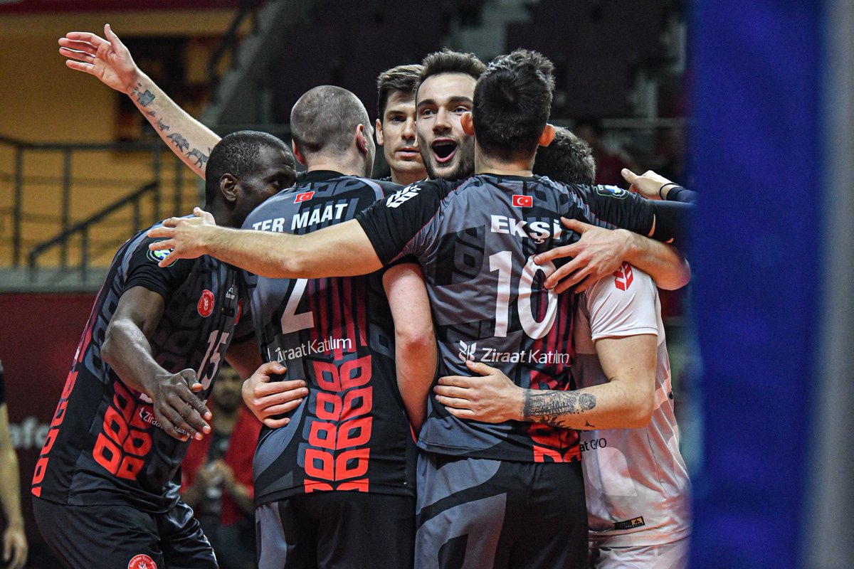 Ziraat Bankkart sezonu 3. sırada tamamladı
🔗voleybolunsesi.com/ziraat-bankkar…