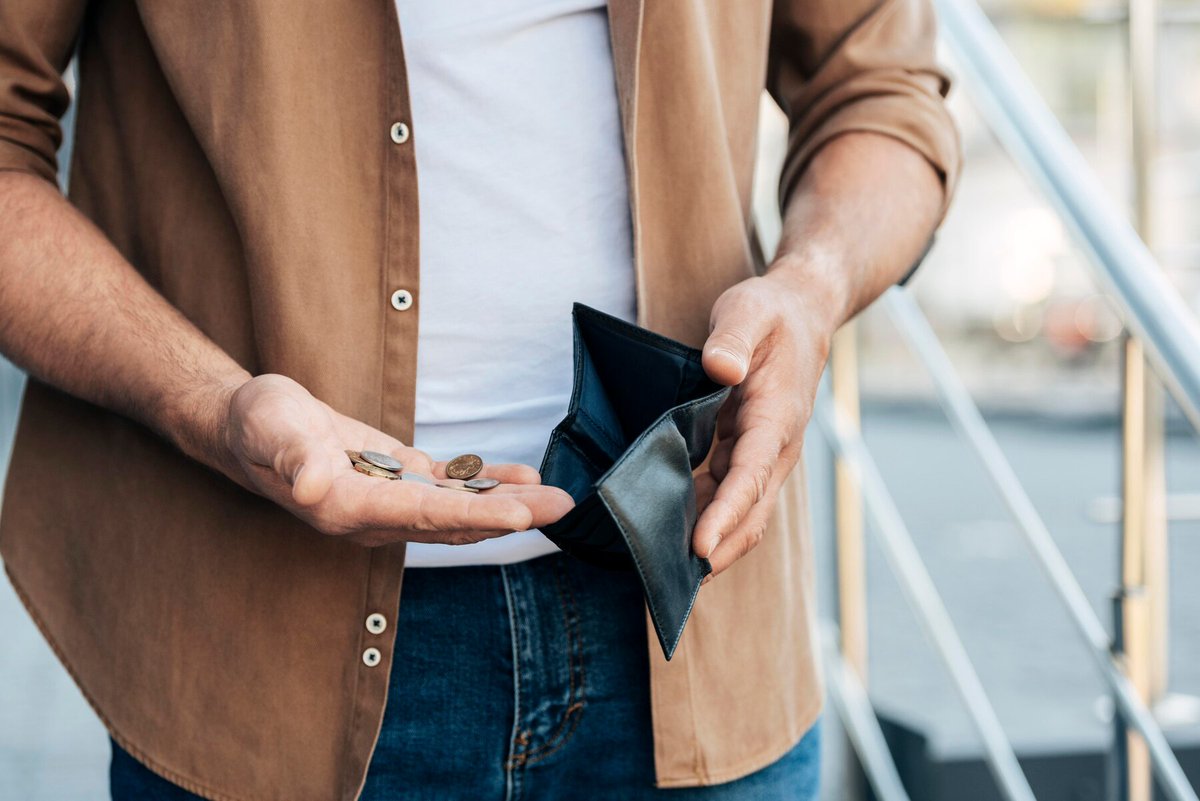 marketnizer_'s tweet photo. Quienes buscan lo más barato, usualmente terminan pagando 3 veces👇

💲 Una por el precio
💲 Otra por la decepción
💲 Y otra por el cambio de servicio

👉Si buscas inconformidad; elige lo más barato
👉Si buscas resultados reales; toma una decisión inteligente

Barato ≠ Ahorro https://t.co/pXxH3o5rgc