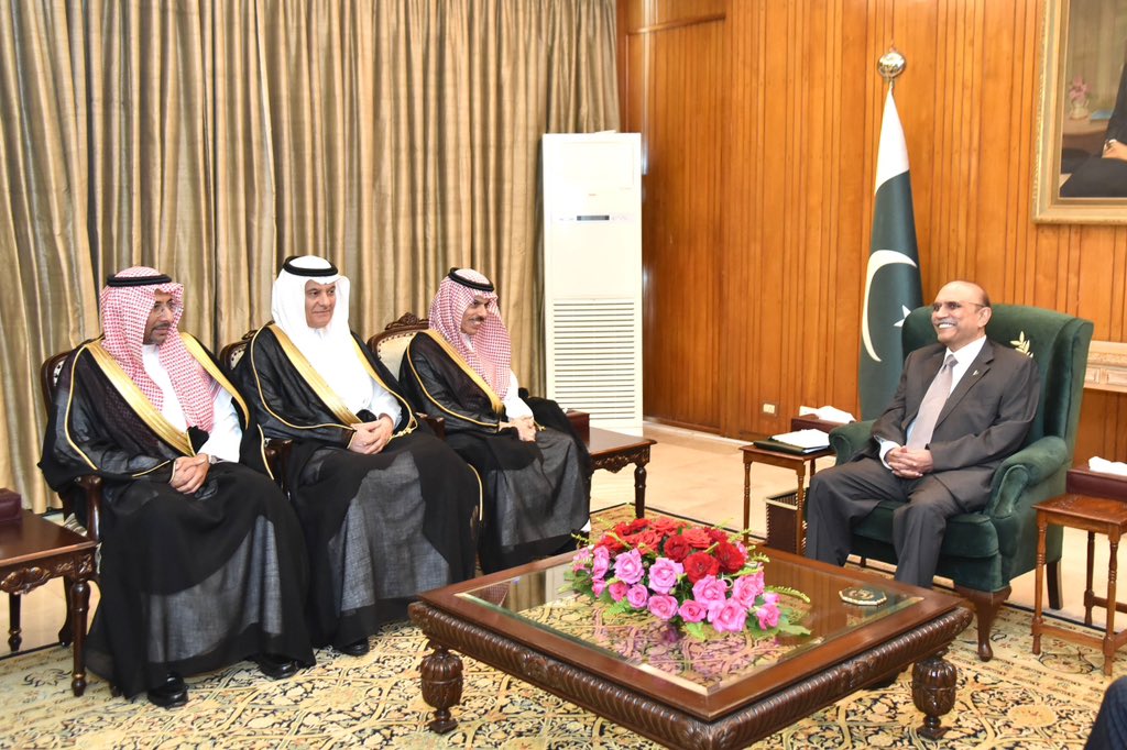 The Foreign Minister of the Kingdom of Saudi Arabia, Prince Faisal bin Farhan Al Saud, along with his delegation, called on President @AAliZardari, at Aiwan-i-Sadr,