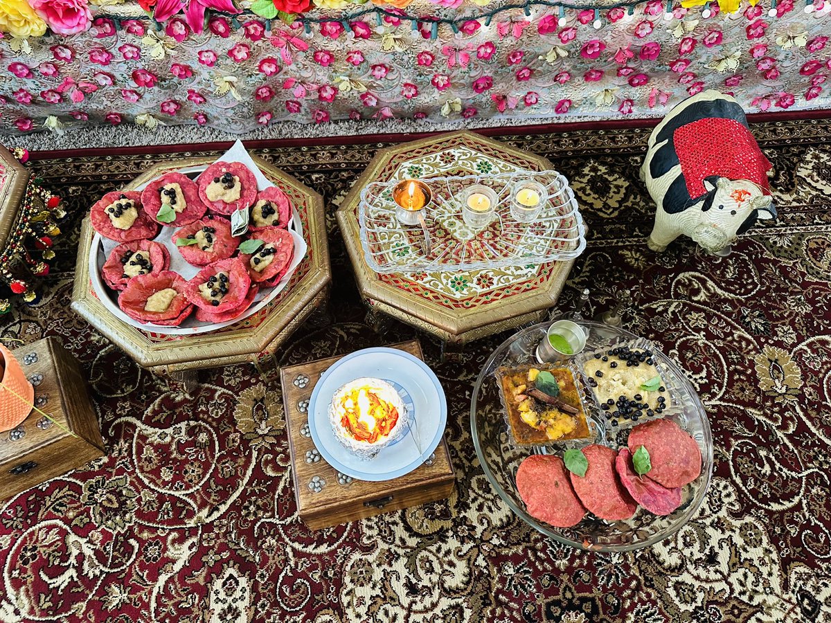 The_Ehsaas's tweet photo. Ashtmi Puja 🙏 photos
#halwa #beetrootpuri #puri #bedmi #kanjakpuri #aaloosabji
#lovelive #themasters #Trending #reelsinstagram #VideoViral #Tuesday #एहसास_ए_दीपा #ashtmipujan #navratri https://t.co/SDA2Veyh3U