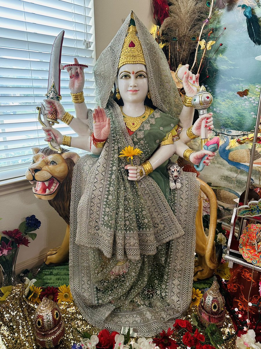 The_Ehsaas's tweet photo. Ashtmi Puja 🙏 photos
#halwa #beetrootpuri #puri #bedmi #kanjakpuri #aaloosabji
#lovelive #themasters #Trending #reelsinstagram #VideoViral #Tuesday #एहसास_ए_दीपा #ashtmipujan #navratri https://t.co/SDA2Veyh3U