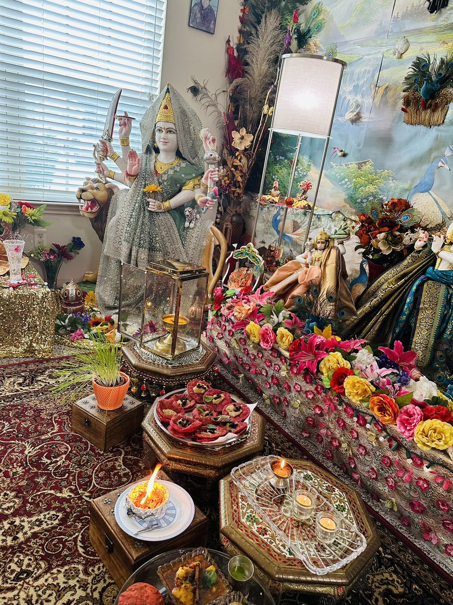 The_Ehsaas's tweet photo. Ashtmi Puja 🙏 photos
#halwa #beetrootpuri #puri #bedmi #kanjakpuri #aaloosabji
#lovelive #themasters #Trending #reelsinstagram #VideoViral #Tuesday #एहसास_ए_दीपा #ashtmipujan #navratri https://t.co/SDA2Veyh3U