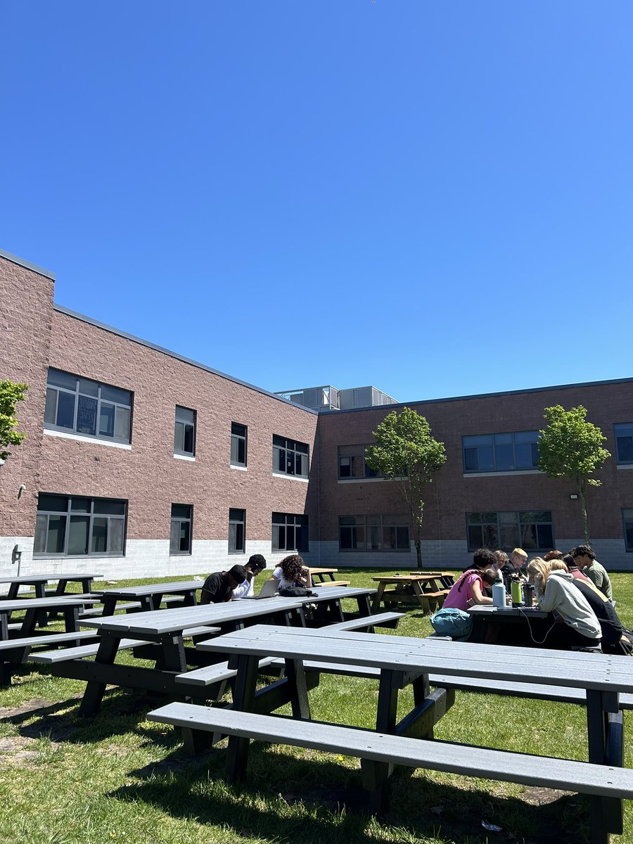 Getting a little Vitamin D during our Benchmark C prep with my juniors!! #barnegatinspires