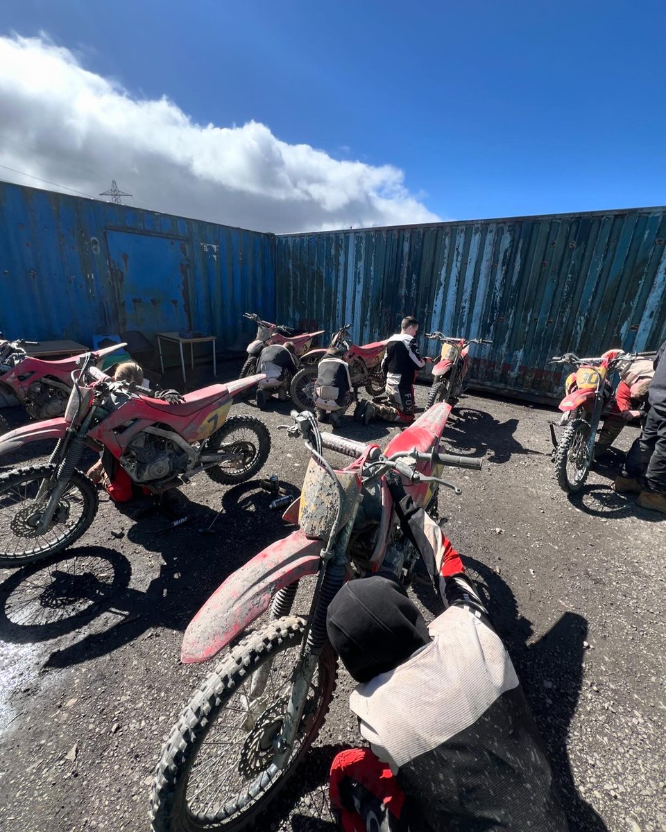 Skills &amp; adrenaline soar at Monster Mountain 🏴󠁧󠁢󠁷󠁬󠁳󠁿🏁🏍️☀️ Our Vocational Education learners tackle mechanics &amp; mountains. Big climbs, bigger wins! 🏁 #MotocrossMagic #MechanicsInTheMaking <a href="/GreenhillSchoo1/">Greenhill School</a> <a href="/byd_and_cc/">Bryn y Deryn & Carnegie PRU</a> <a href="/StIlltydsCHS/">St Illtyd's C.H.S</a> <a href="/BroEdern/">Ysgol Bro Edern</a> <a href="/YsgolPlasmawr/">Ysgol Gyfun Gymraeg Plasmawr</a>