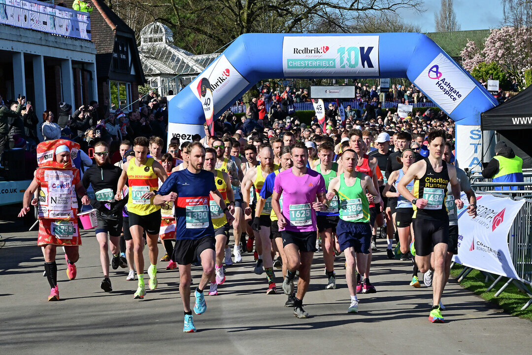 Ashgate_Hospice's tweet photo. We're delighted to share that #TeamAshgate runners collectively raised an amazing Β£7,573 at the @RedbrikChes10k! Thank you so much! π
A huge thank you also goes to the incredible team of Ashgate volunteers for their efforts marshalling throughout the course. π https://t.co/esGf7FaLFh