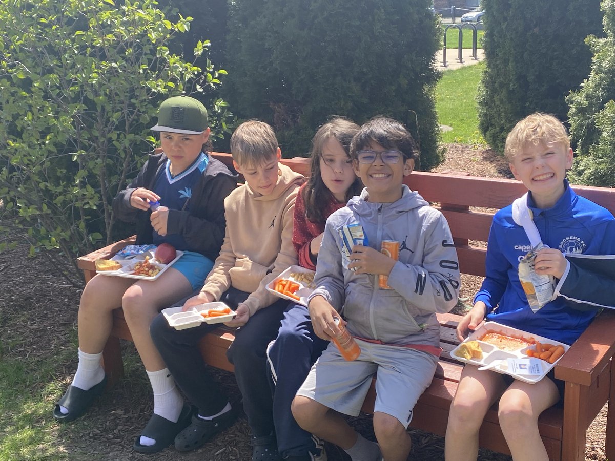 Mr. Schroeder and Mrs. Carney's FLL earned lunch outside yesterday for winning their grade level's PBIS March Madness bracket. It was a beautiful day for some fresh air and gaga ball. Way to go Chargers! 🐴🏆 #WeAreChurchvilleD205 #WeAreD205