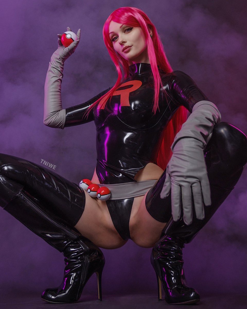 Gonna snatch all your Pokémon! Jessie from Team Rocket is just too badass, I couldn't resist cosplaying her ❤️‍🔥 BTW, here's my #PokemonGo friend code: 937967571867 Adding the first 20 trainers who hit me up. Sending gifts from Thailand, Vietnam, and Japan 🎁