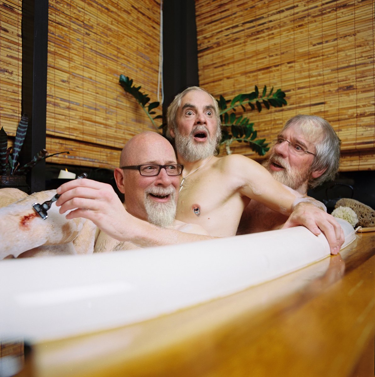 Don’t call it a comeback - The Insulation EP from <a href="/Menomena/">Menomena</a> is streaming everywhere 🎧🎶 Kick back w/ some headphones &amp; update that playlist wherever you get your music! barsuk.com/to/MenomenaThe…