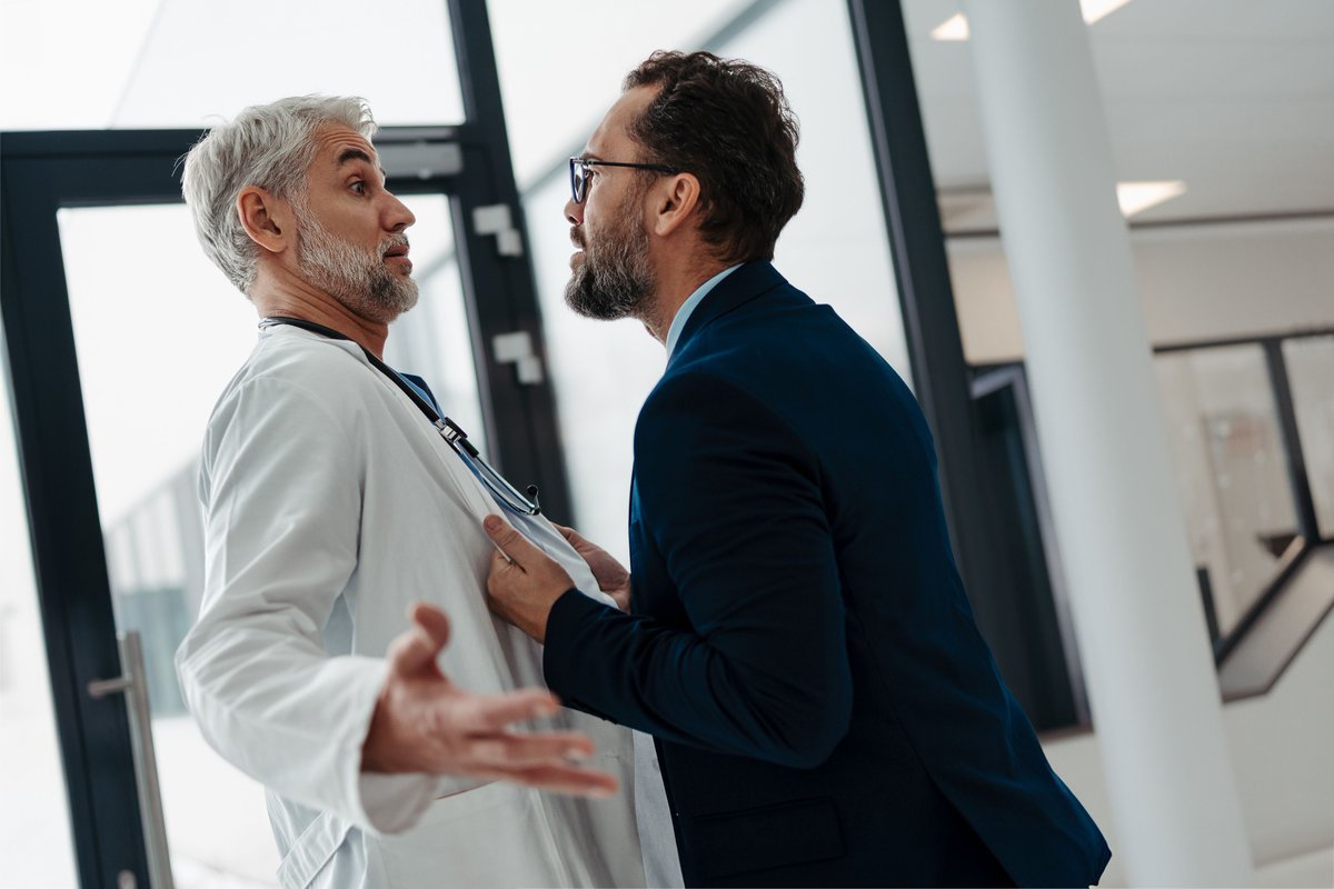 Physicians beware! According to the @OSHA_DOL, healthcare industry work-related injuries and illnesses rose 40% in recent years! Articles published by @NCBI and @MDLinx shed light on #OccupationalHazards physicians face. More here: buff.ly/3JpSN8p 

#SoMeDocs #MedTwitter