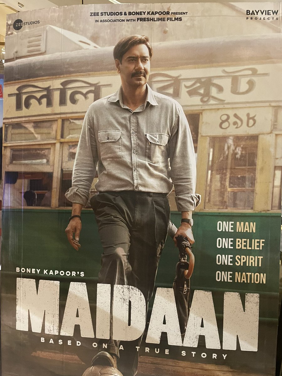 Watched #Maidaan !! Brilliant film, emotional & tells us about India’s golden football period !! #AjayDevgn has done an amazing job ! #Priyamani is very good as is #GajrajRao in his negative avatar ! Kudos #AmitSharma @NewsX @ajaydevgn @raogajraj @amitsharma1514 @BoneyKapoor