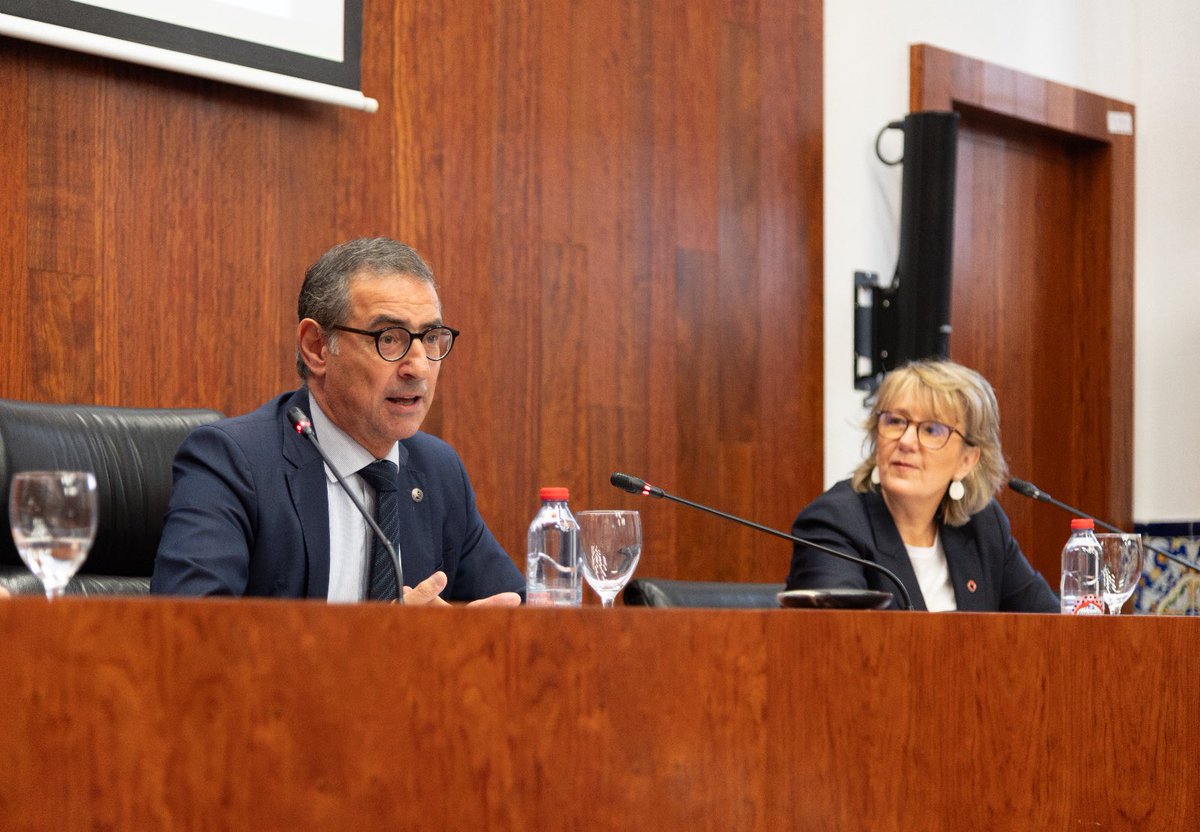 JoseLujanAlcarz's tweet photo. Inauguración de la Jornada: “La Reforma de la Financiación Autonómica. Claves para un debate” de la Cátedra de Economía y Hacienda Territorial de la @UMU 
@RM_Hacienda https://t.co/4nbu3qOxeV