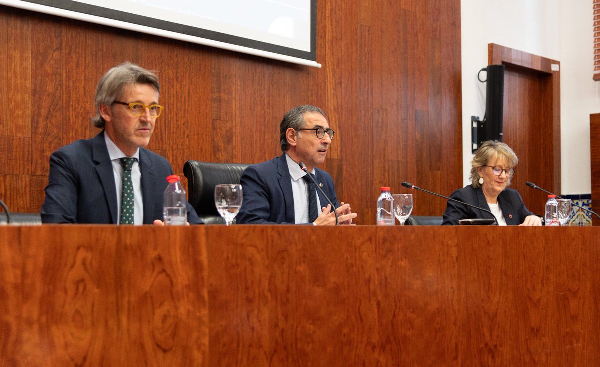 JoseLujanAlcarz's tweet photo. Inauguración de la Jornada: “La Reforma de la Financiación Autonómica. Claves para un debate” de la Cátedra de Economía y Hacienda Territorial de la @UMU 
@RM_Hacienda https://t.co/4nbu3qOxeV