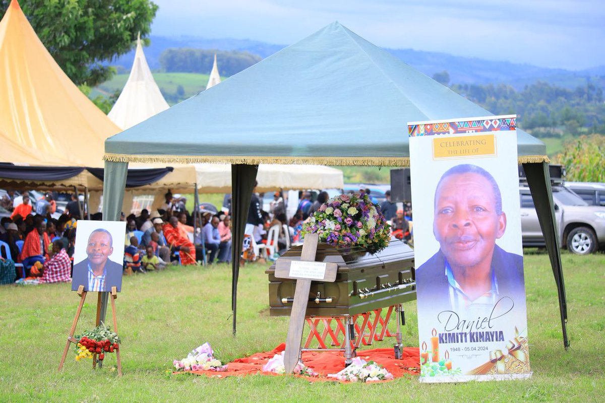 This afternoon, I attended the funeral of the late Mzee Daniel Kimiti, the father of the MCA of Keekonyokie ward, Honorable Lemiso Kimiti, at 20-acre village, Narok East Sub-county. I personally conveyed my heartfelt condolences to the family following the demise of their