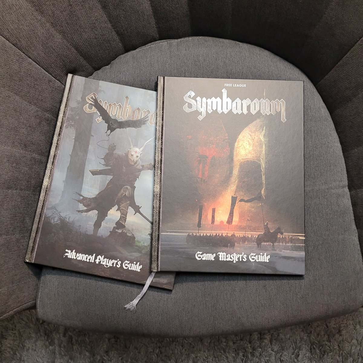 #hobbystreakday66: I'm brain dead, so just some books for mind-soothing today... :) #symbaroum #freeleague #roleplayinggames #hobbystreak #wepaintminis #tabletopgaming #TTRPGs