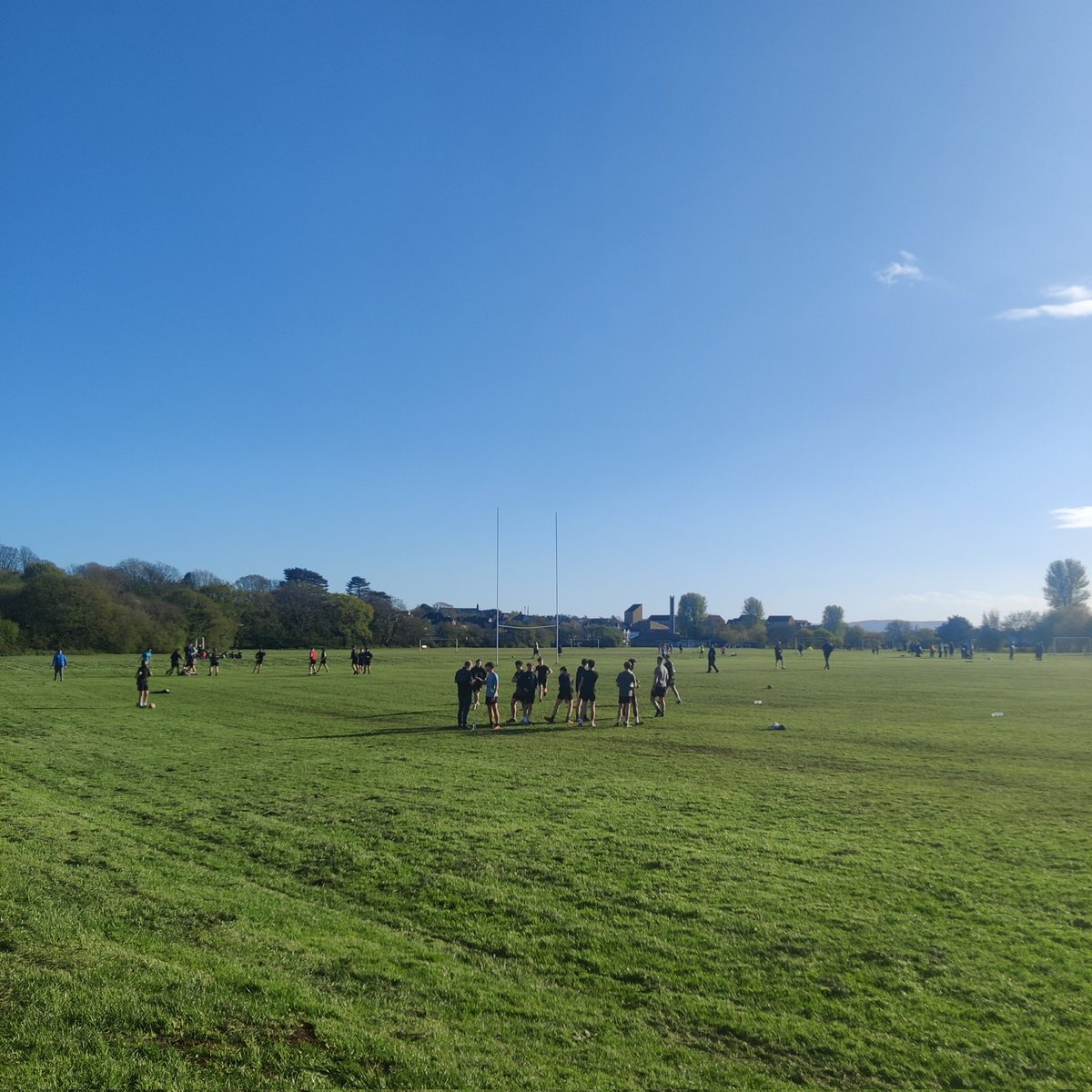 Numbers thriving @vivalafoel training this evening. What a night for it 💪💪 @WRU_Community @WRU_Scarlets