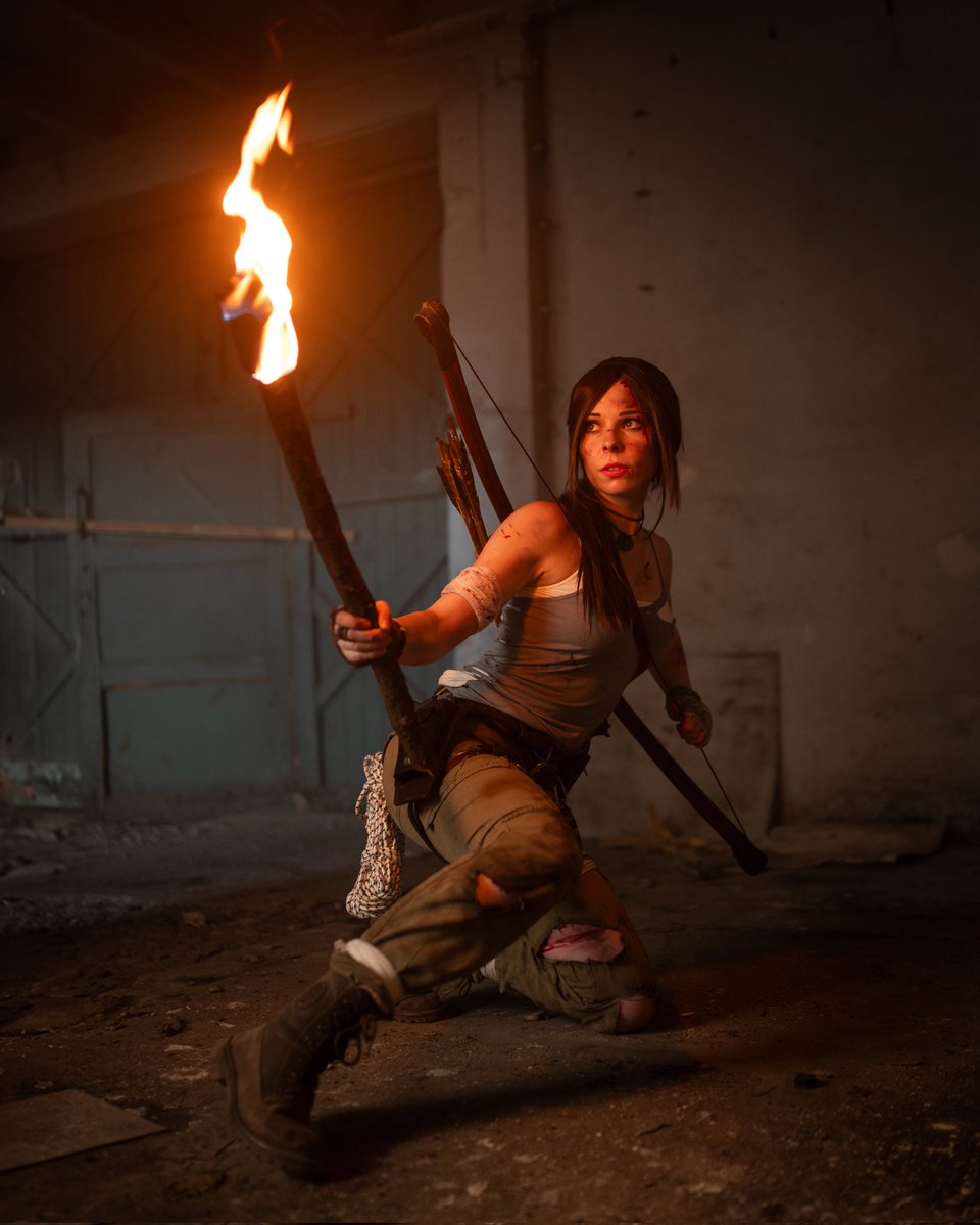 Invading the enemy🔥

📸 Patrick_ulr
Fire: inferis_fireshow
Event @pixelmaniaevent
#Pixelmania #Pixelmaniaevent #pixelmania2k23 #lubomierz

#cosplaygirl #cosplay #cosplaymakeup #cosplayphoto #laracosplay #laracroft #laracroftcosplay #tombraider #tombraider2013 #tombraidercosplay