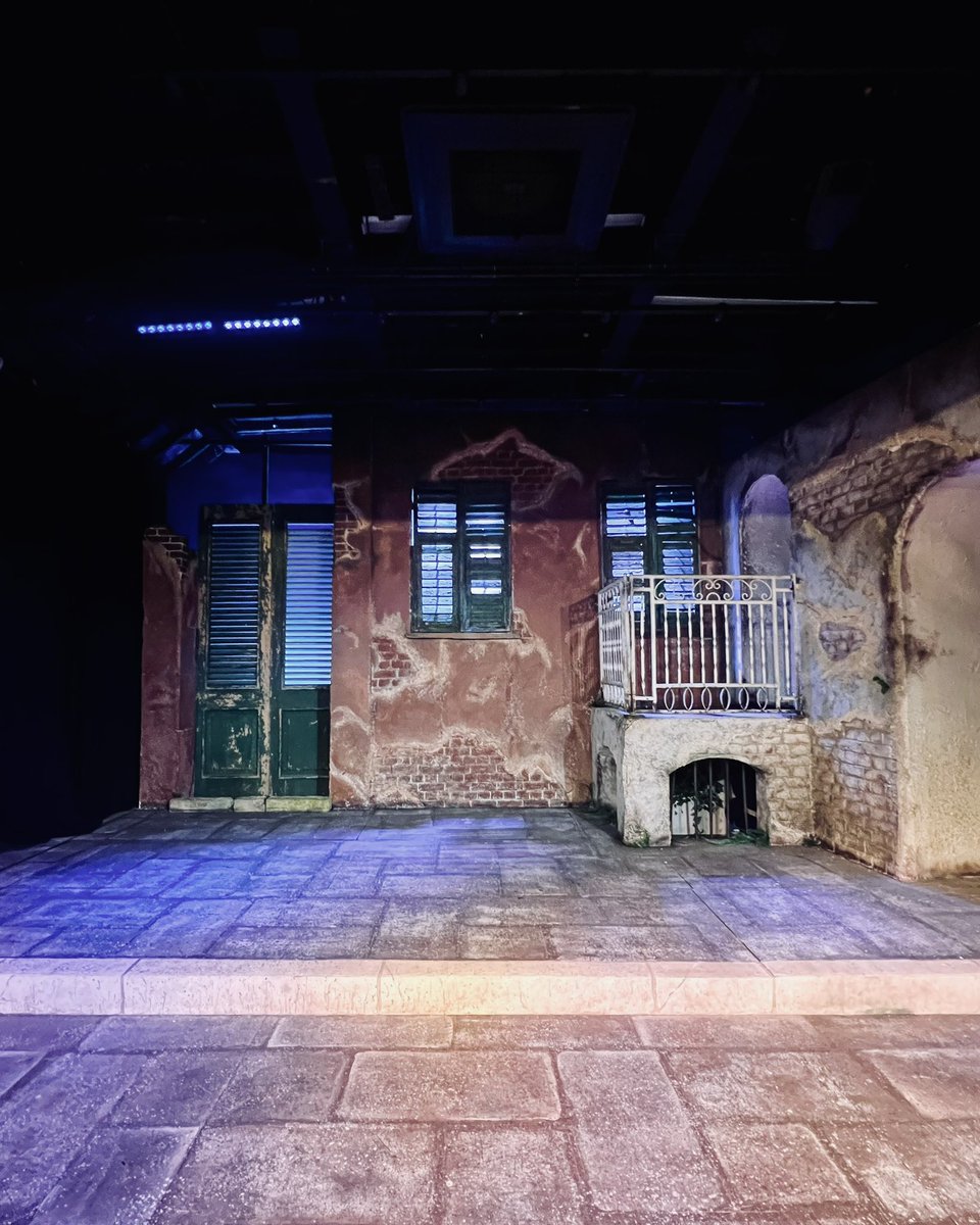 Welcome to Cyprus… ☀️ Here’s your first look at the set for #Othello – thanks to the incredible team of Tobias Blackmore, Junis Olmscheid, Paul Don Smith, James Charles Stock and Dani Sugden for creating our hot, isolated Mediterranean island. 🎟️ bit.ly/RSSOthello