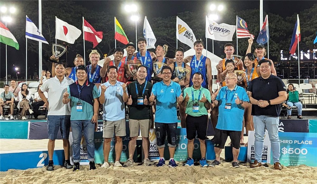 Pair from The Philippines celebrate first Beach Pro Tour medal with support from FIVB Volleyball Empowerment
Read more: asianvolleyball.net/new/pair-from-…
#FIVB #VolleyballWorld #BeachVolleyball #BeachProTourNuvaliFutures #AVC #AVCVolley #AsianVolleyball #mikasasports_official #StayActive