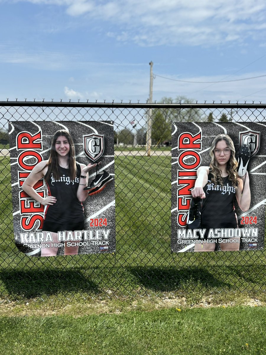CamHaught's tweet photo. It’s senior knight for these student athletes at Greenon’s Jeff Whitt Memorial Invitational! 

Senior recognition 5:00
Field events 5:30
Track events 6:00

@Greenon_AD https://t.co/UMQDiUbhNG