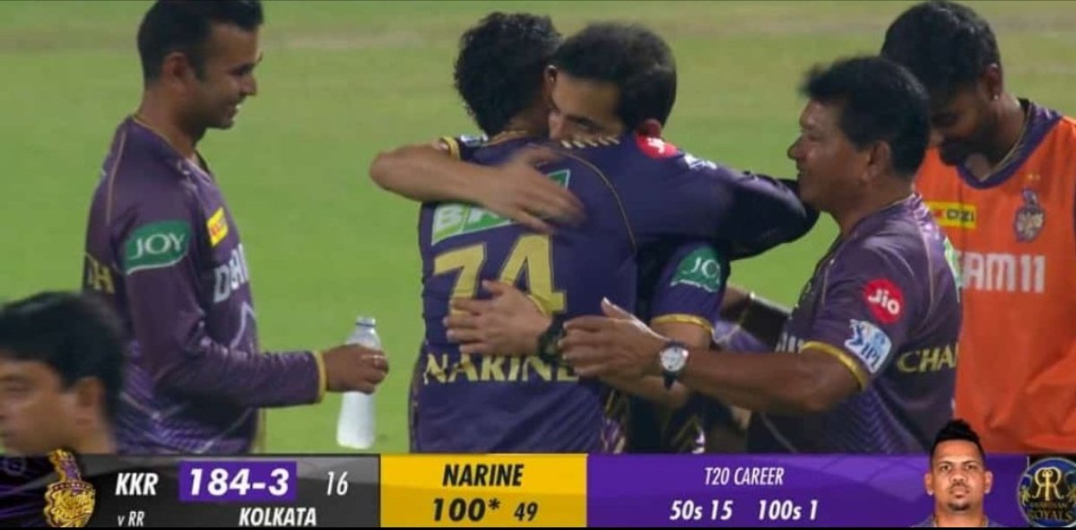 Gambhir hugging Narine after the terrific hundred against Rajasthan 👌