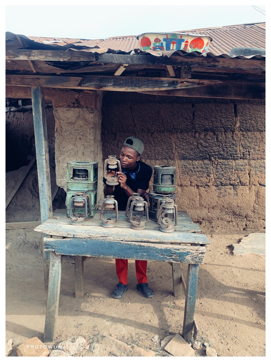 OshoAdewumi's tweet photo. LANTERN
A must have in a home of an African families years back.......
Our most cherished award..... Always handling with care. Oh Lantern really made some of us got the beaten we never saw coming
What a memory
#photowumi
#photooftheday
#Govir
#mobilephotography
#Osho
#BTS https://t.co/drjgMI9w7N