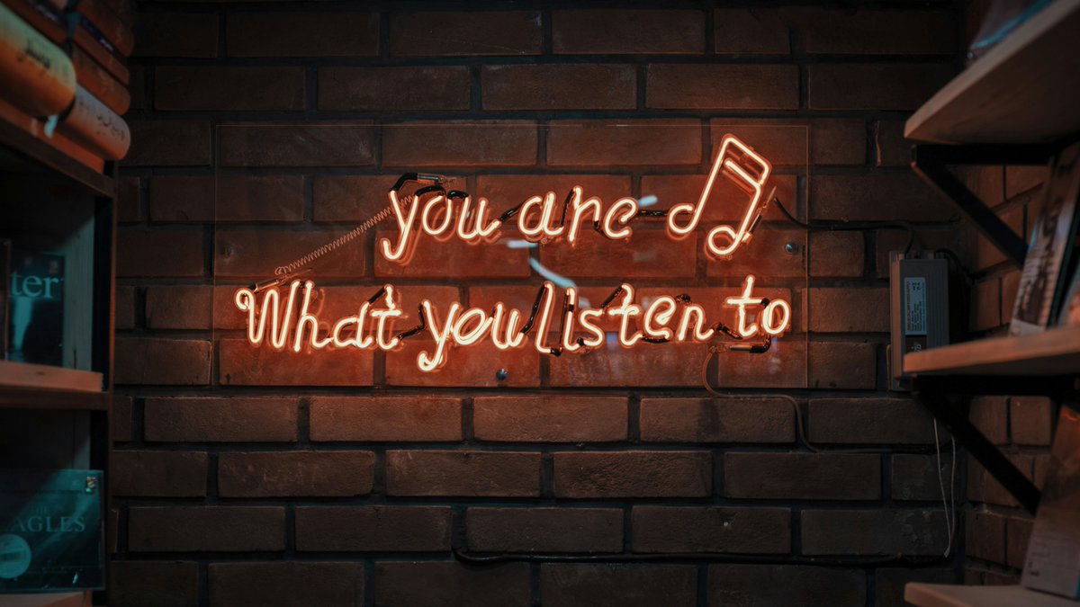 goathousetees's tweet photo. Oh dear ๐ฏ๐
#earlybiz #elevenseshour #shopindie #musicchoices #listening #musicaltaste https://t.co/aVpfwamMh4