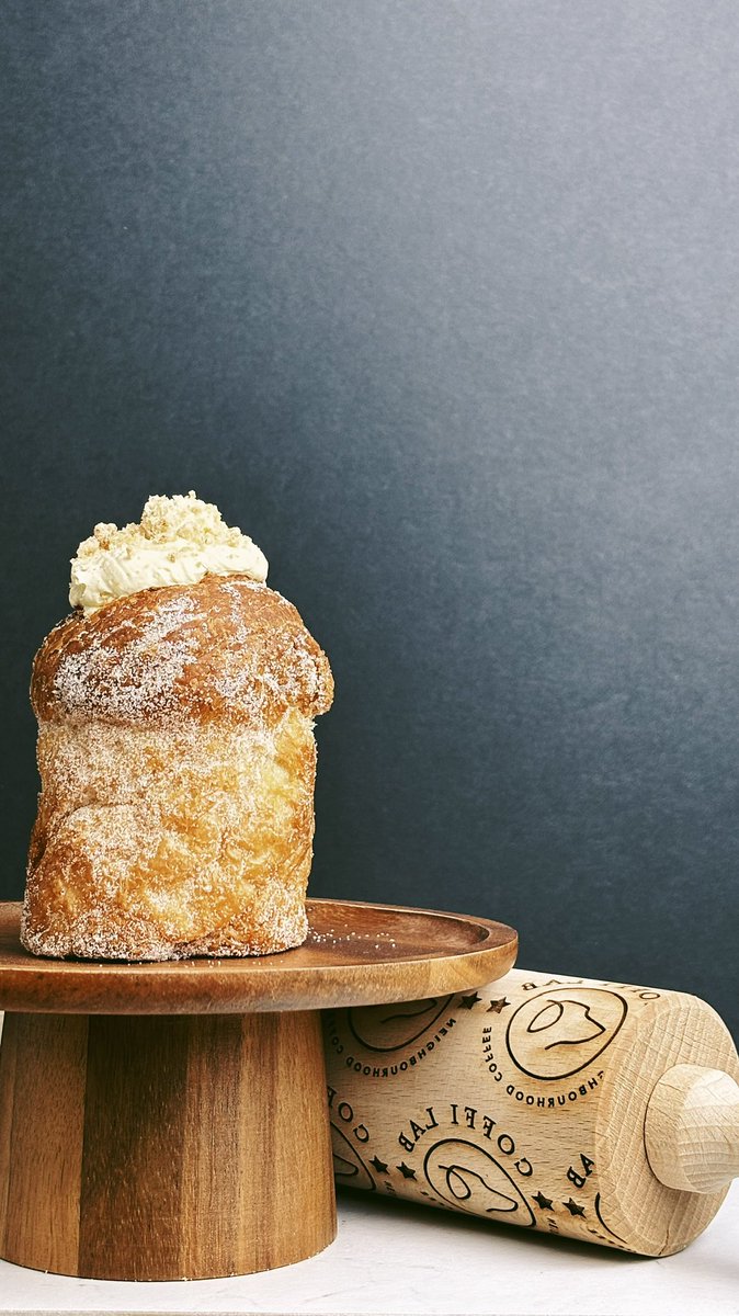 📢 Back by popular demand 📢  … mostly from James 😁

The Coffi Lab Apple &amp; Vanilla Crème Diplomat Crwfin

Available in all our Labs now ☕️🐾🧡

#coffilab #coffilabbakery #coffilabcrwfins #bakery #cruffin #treats #pastry #pastrychef