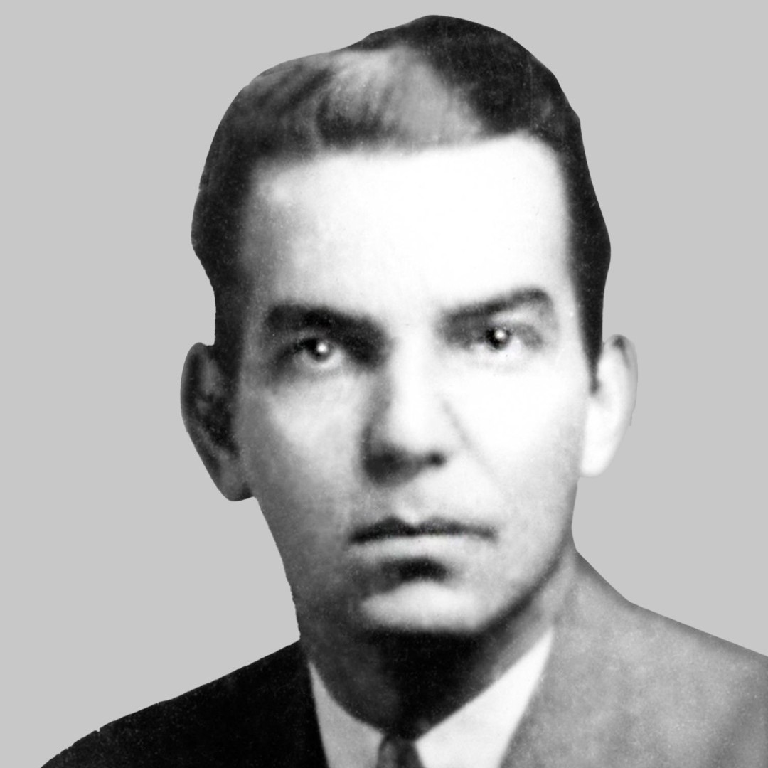 The #FBI remembers Special Agent Wimberly W. Baker, who died from gunshot wounds #OTD in 1937. The day before Baker's death, two suspected bank robbers shot at Baker when he and another agent tried to arrest them. #WallofHonor ow.ly/BWZ350RhnlL