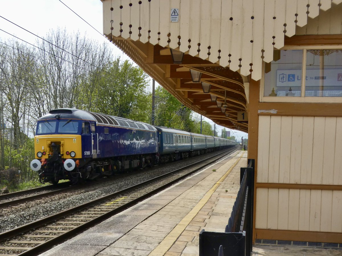 D1015 returns to the mainline! Photographed here at Hanwell 14/04