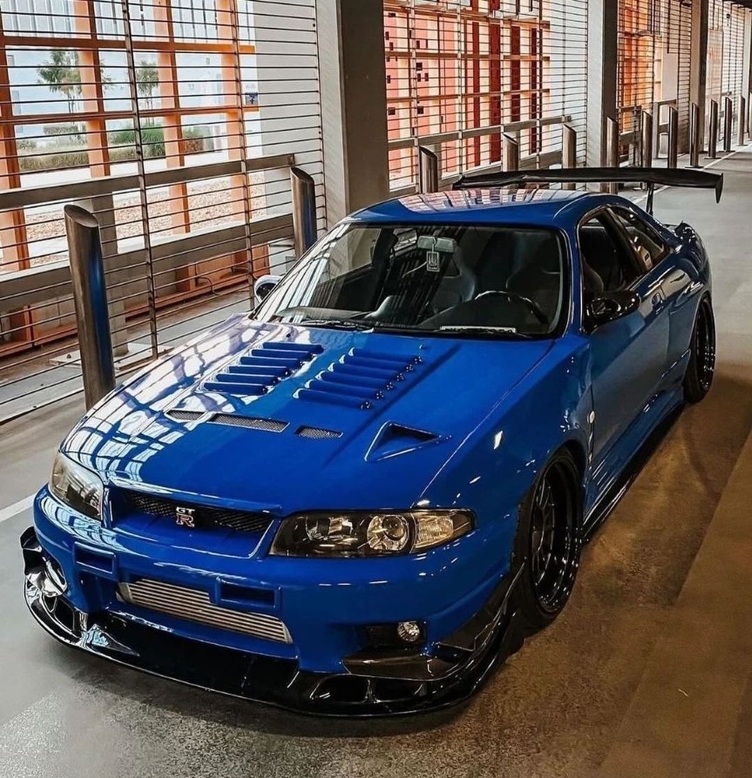 autoass's tweet photo. Nissan R33 Skyline GT-R https://t.co/axfcqoEYTi